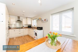 Kitchen/Diner- click for photo gallery